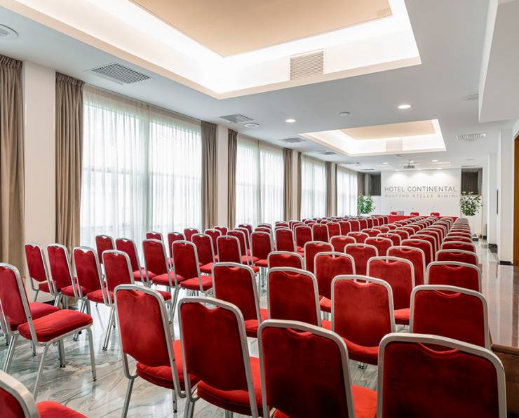 Ponte di Tiberio room <br>120 Sq.m – Max 150 attendees