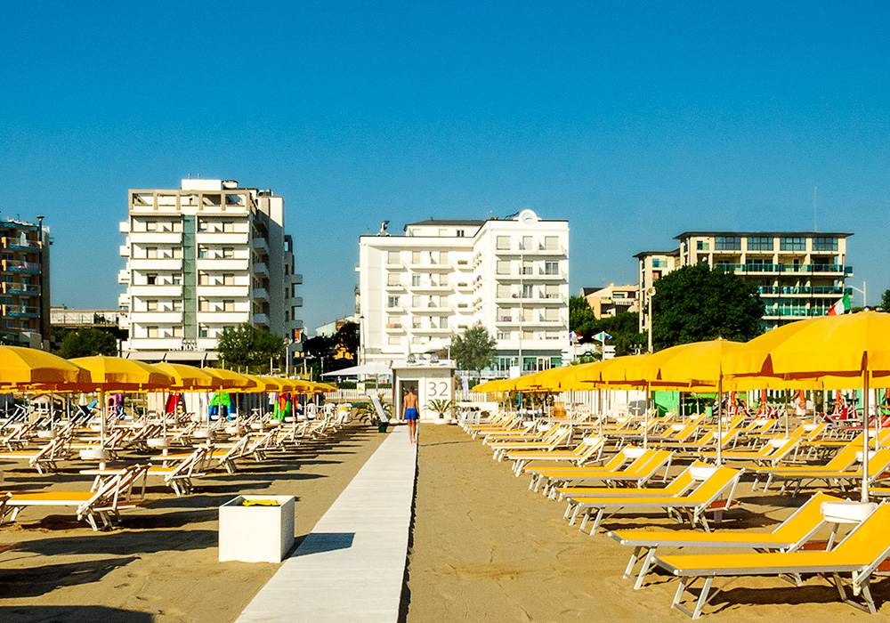 Hotel Rimini Con Spiaggia Privata Bagno 32 Hotel Continental Rimini