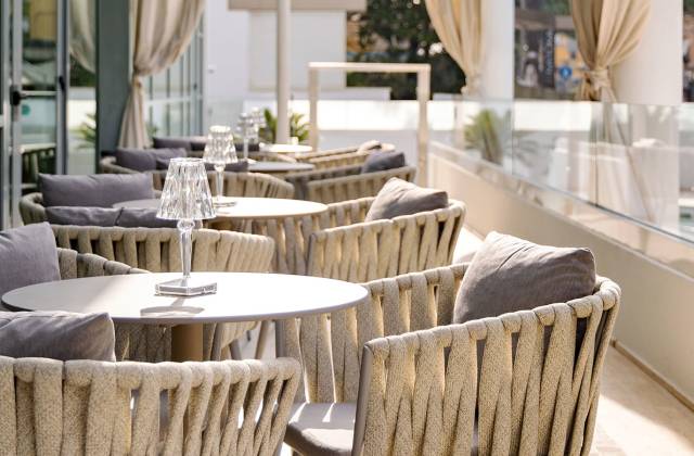 hotel continental rimini 4 stelle terrazza lato vespucci
