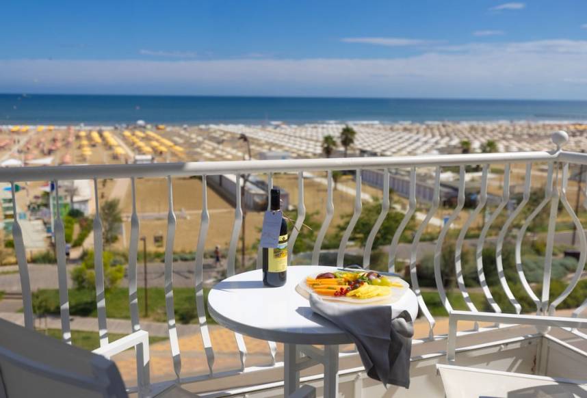 camere vista mare hotel rimini 4 stelle